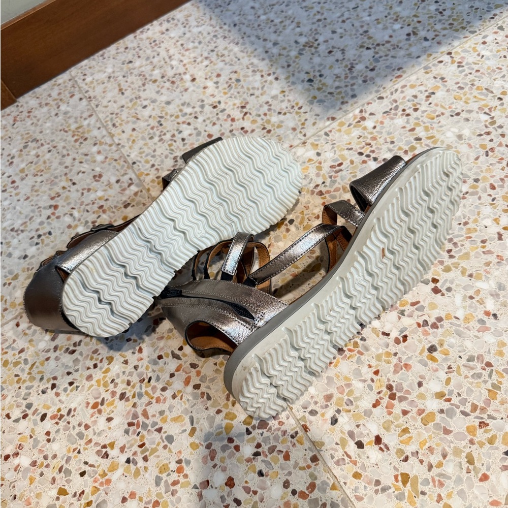Miz Mooz Metallic Silver Strappy Sandals - Picture 4 of 4